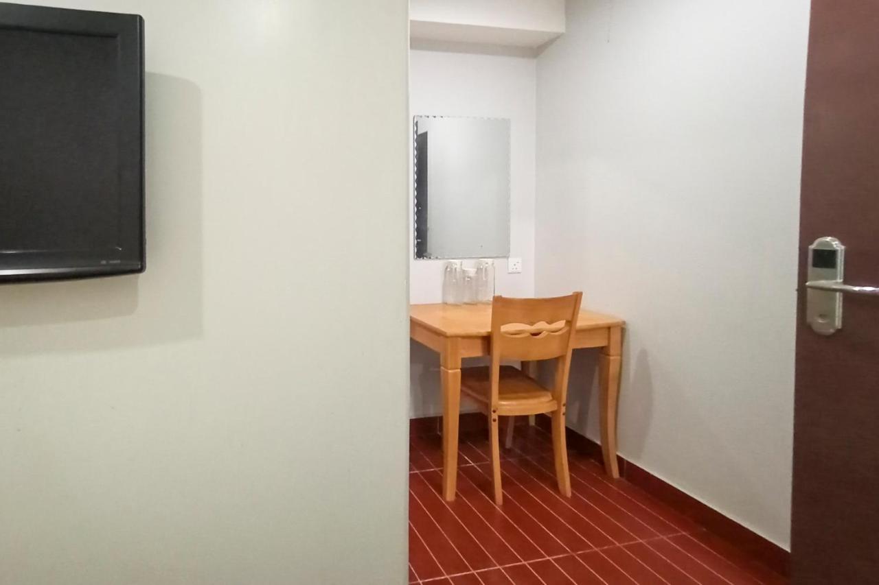 OYO 90248 Kapitan Inn Bintulu Bagian luar foto