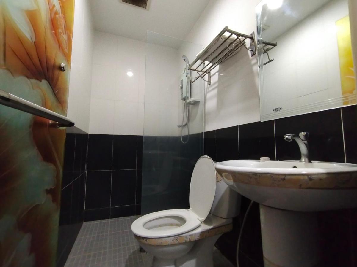 OYO 90248 Kapitan Inn Bintulu Bagian luar foto